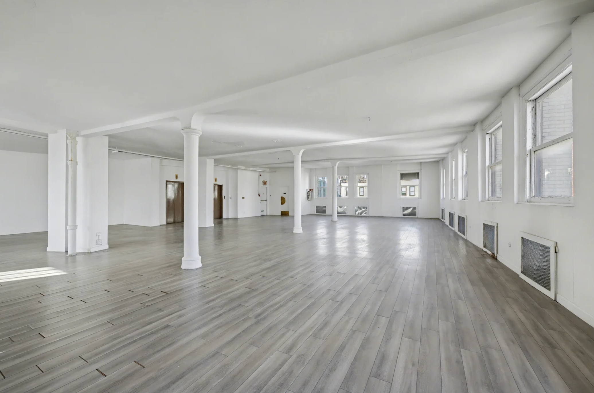 Sunlit Loft-Style Office in Union Square