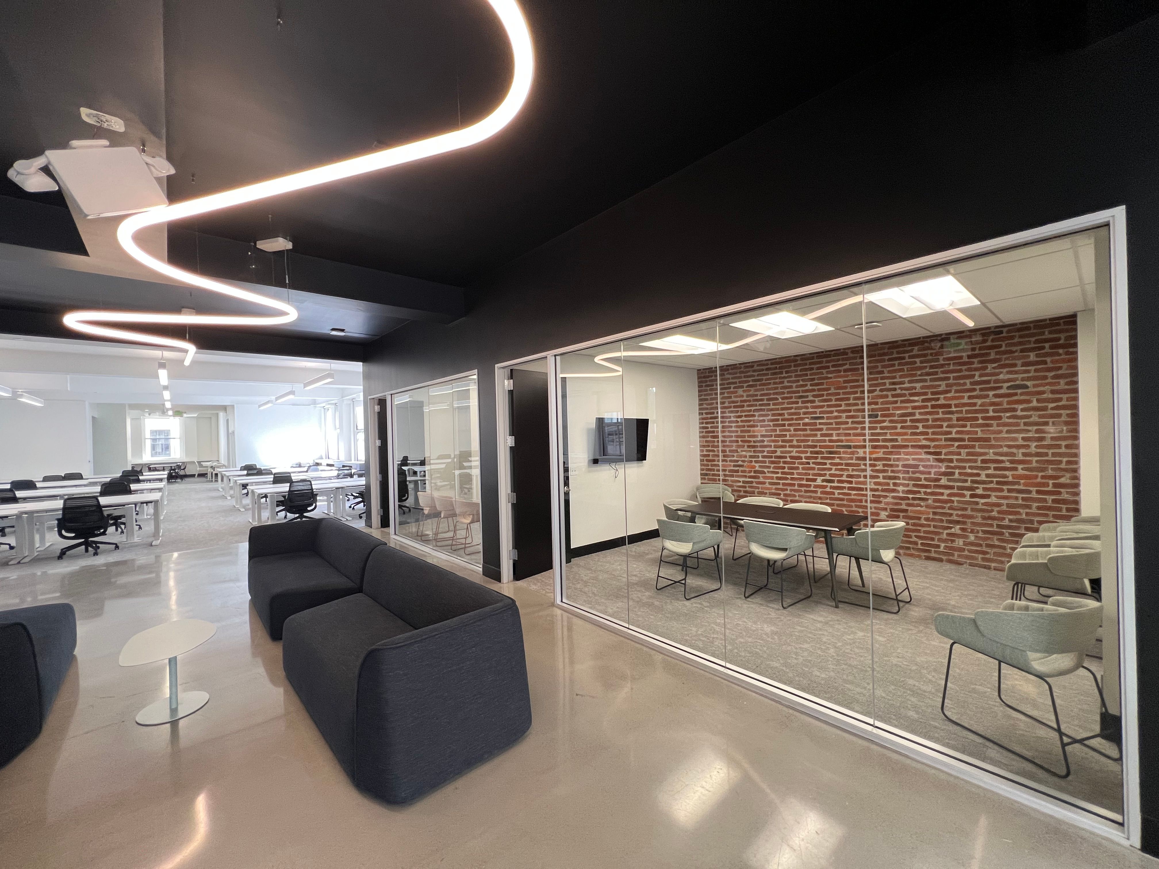 Vibrant Office Space with High Ceilings in SF - FIDI