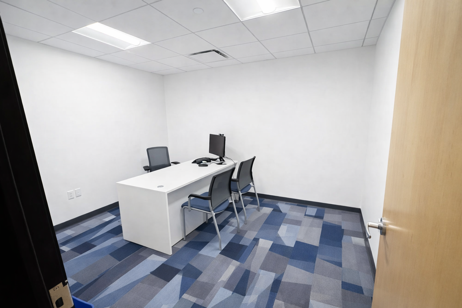 Modern Boston Office with Natural Light in Heart of Downtown 