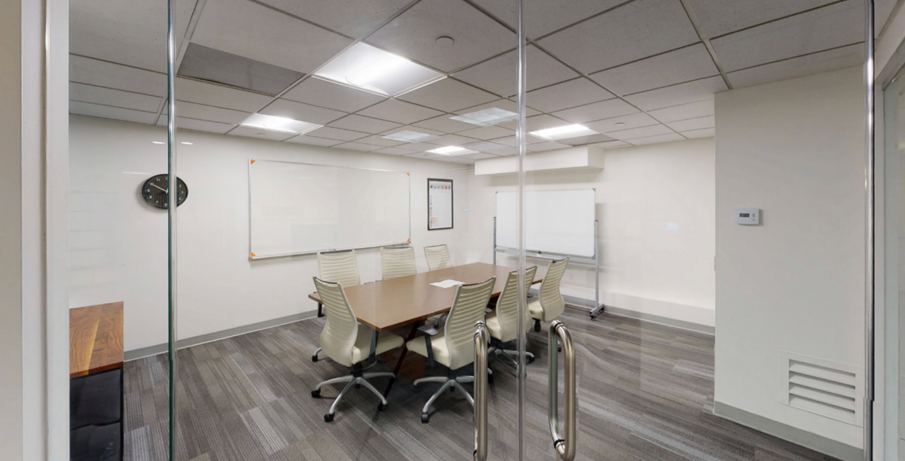 Modern Workspace in Vibrant South Beach