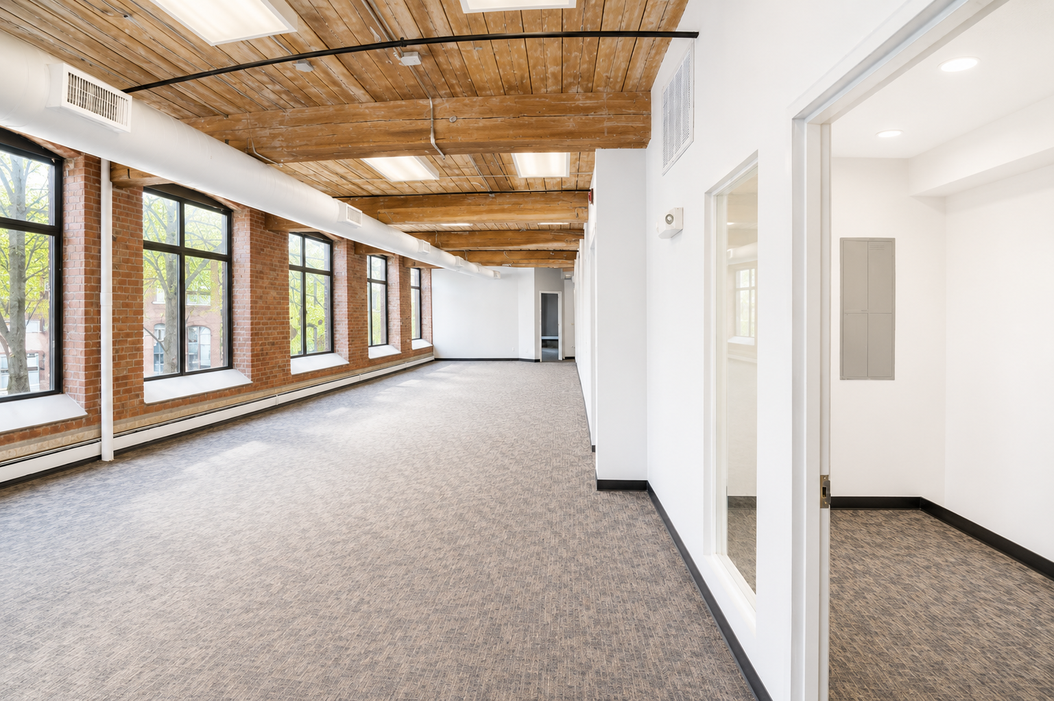Bright Creative Cambridge Office by Kendal Square
