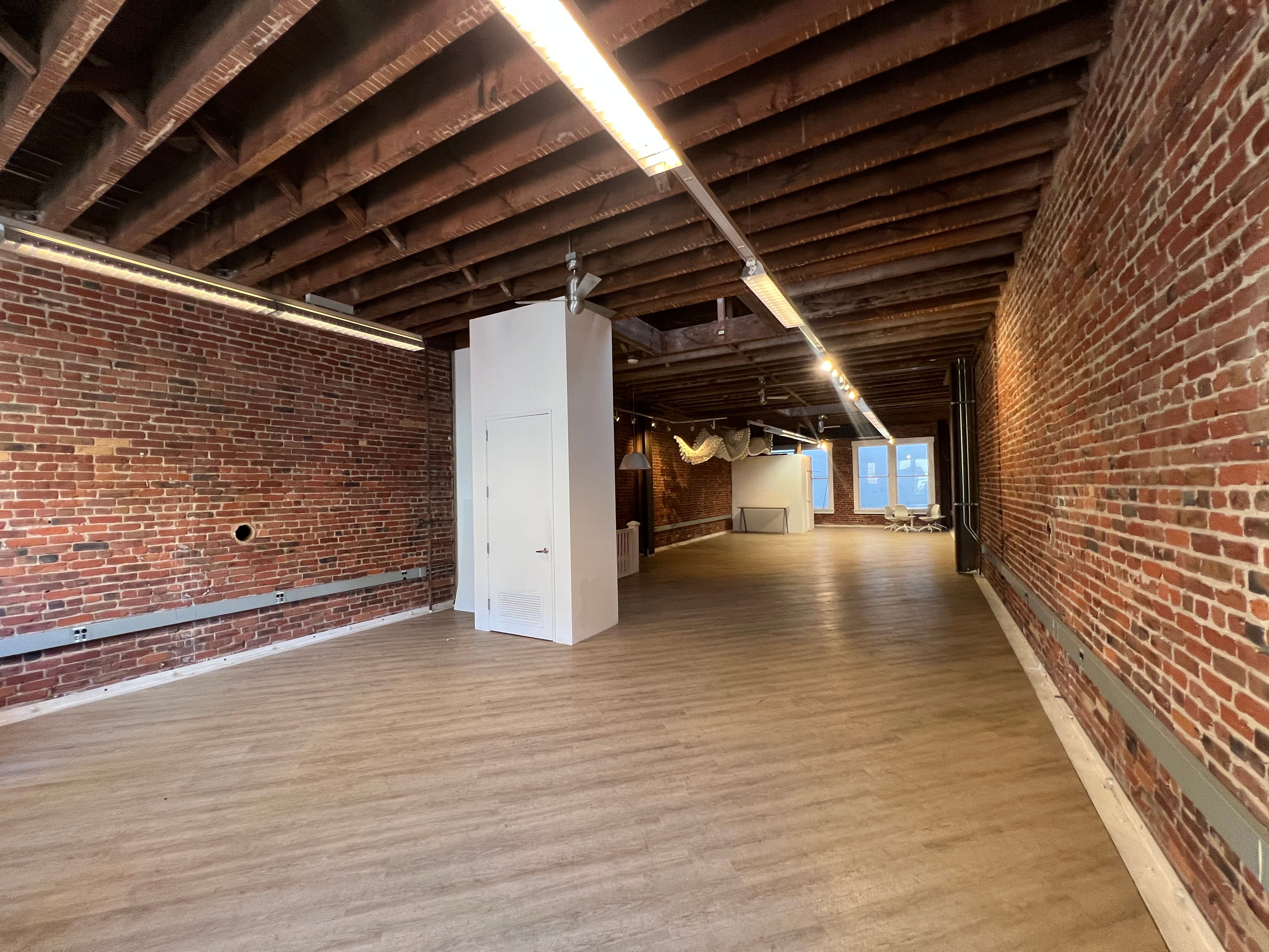 Artful Brick-and-Light Office in SF - South FiDi