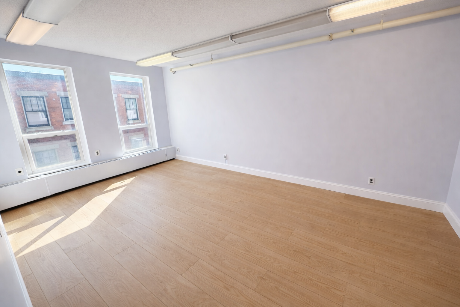 Bright Riverside Office Space with Natural Light