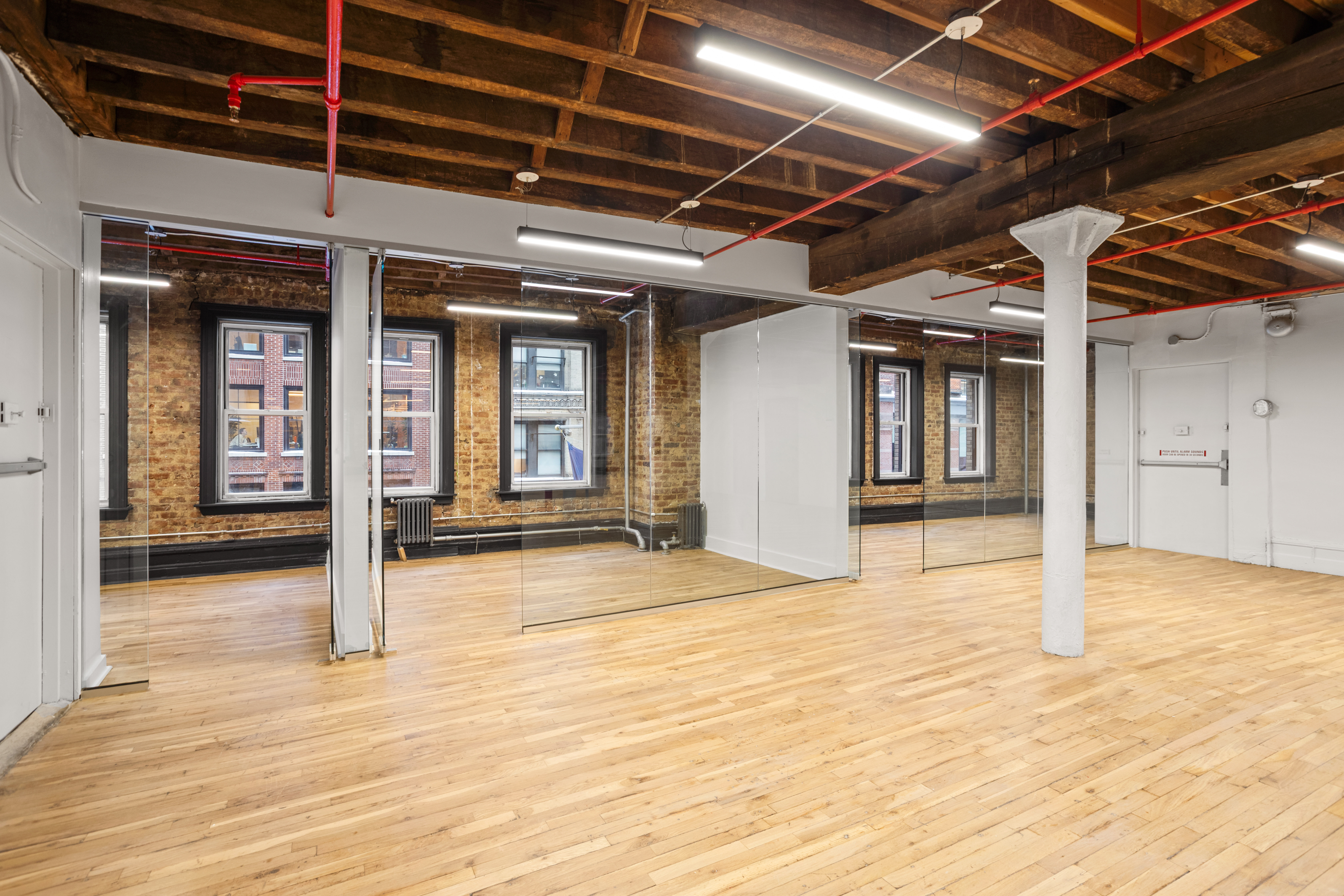 Chic Brick-Ceilinged Office in Vibrant Chelsea