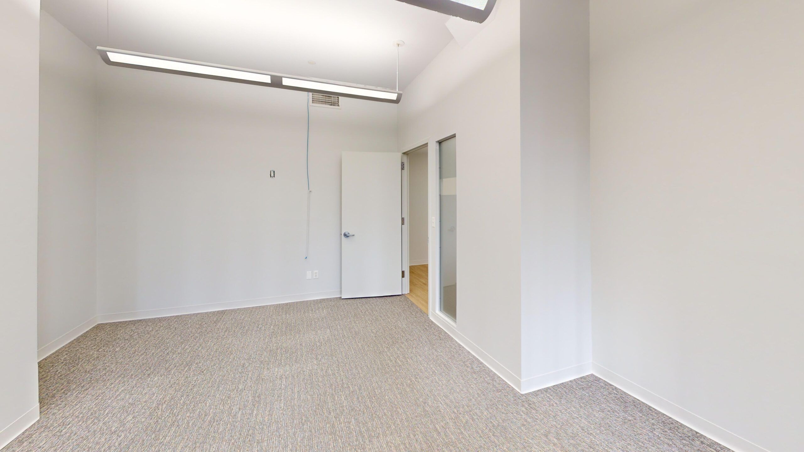 Airy Office with High Ceilings in FiDi
