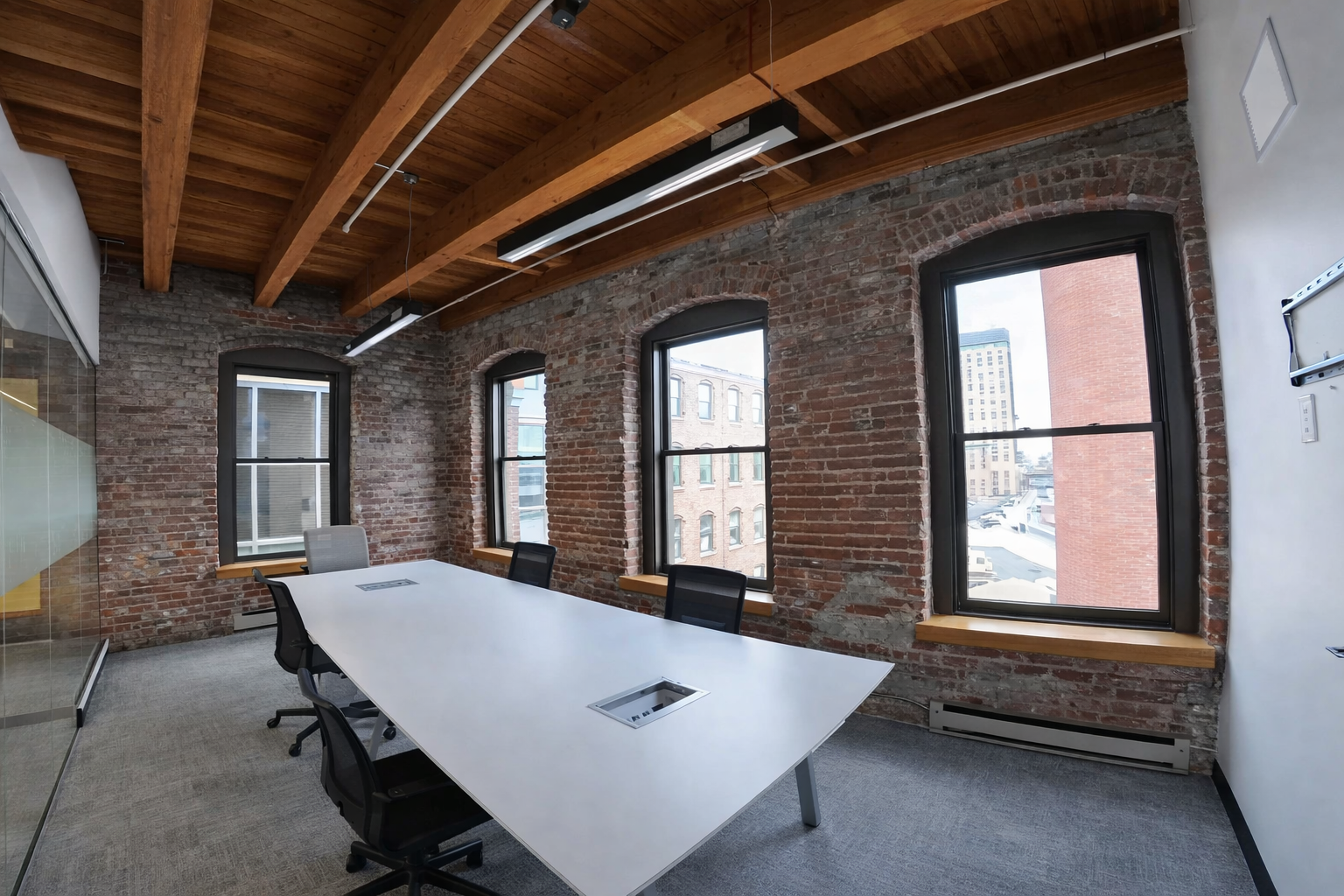 Spacious, Light-Filled Office in Seaport