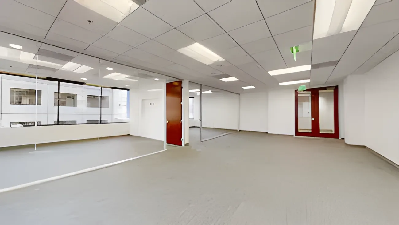 Bright Office with Natural Light in SF FiDi