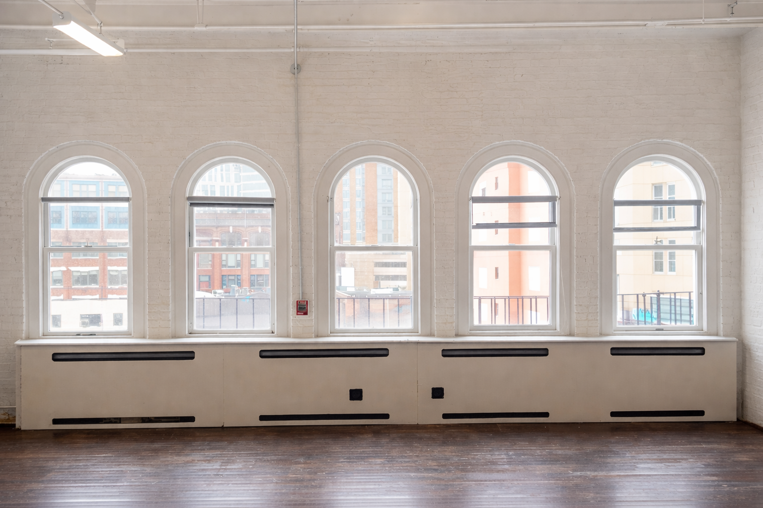 Bright, Airy Office Space by South Station 
