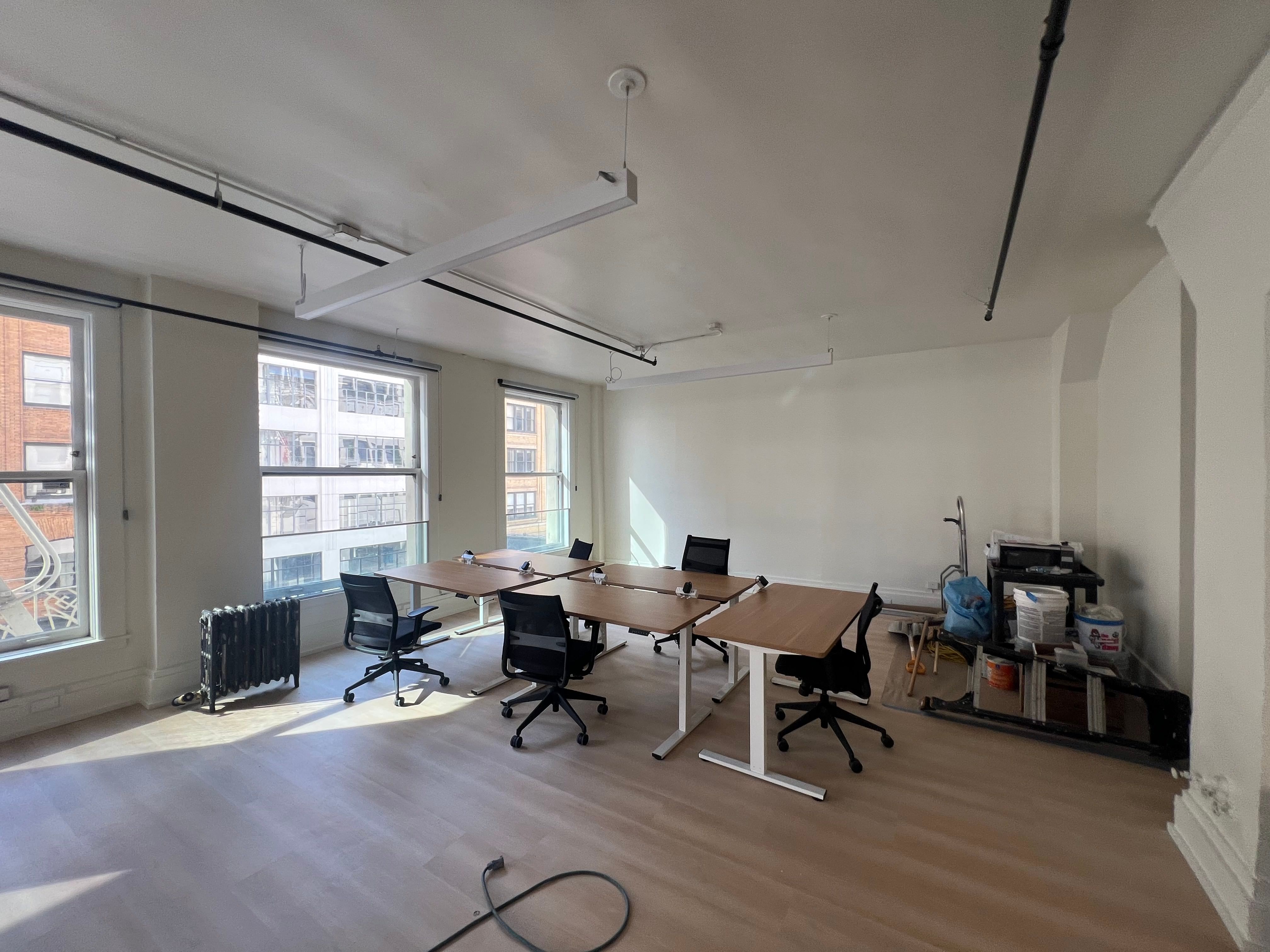 Bright, Modern Workspace in South FiDi