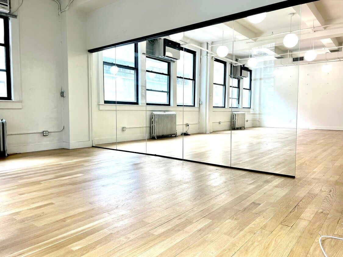 Bright Modern Office Space in Midtown Manhattan