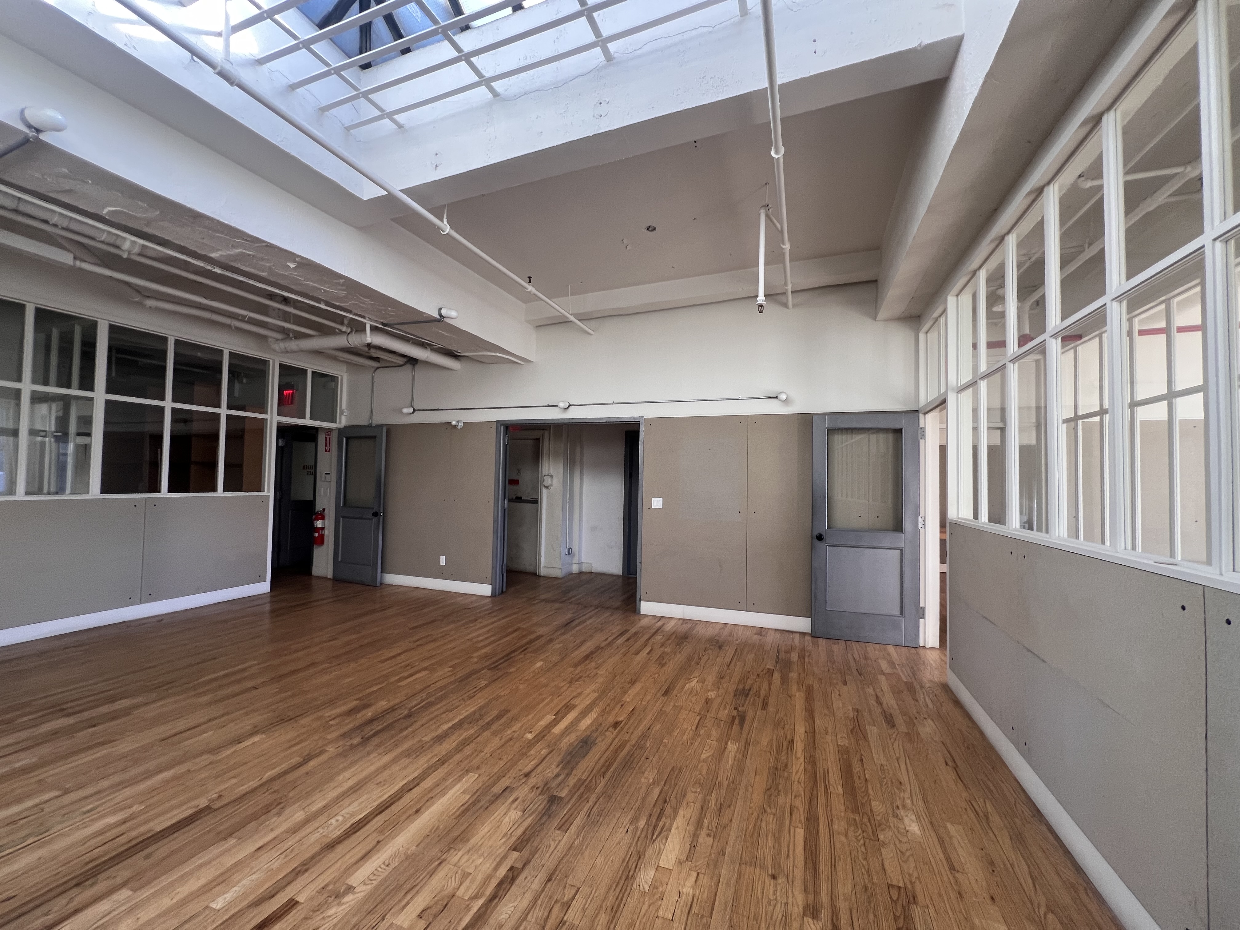 Bright Top-Floor Office Space in Midtown South
