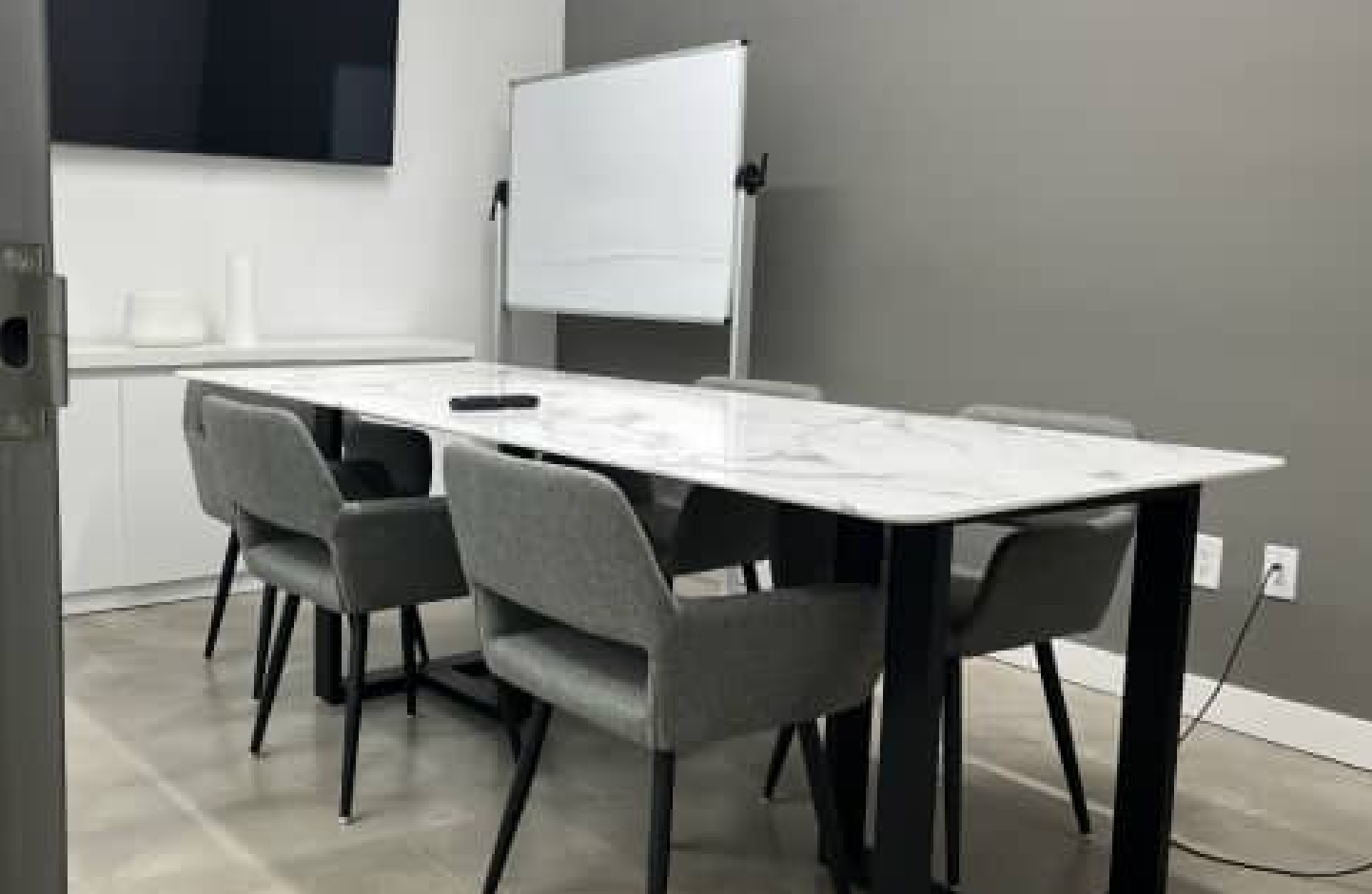 Modern Office in Midtown East