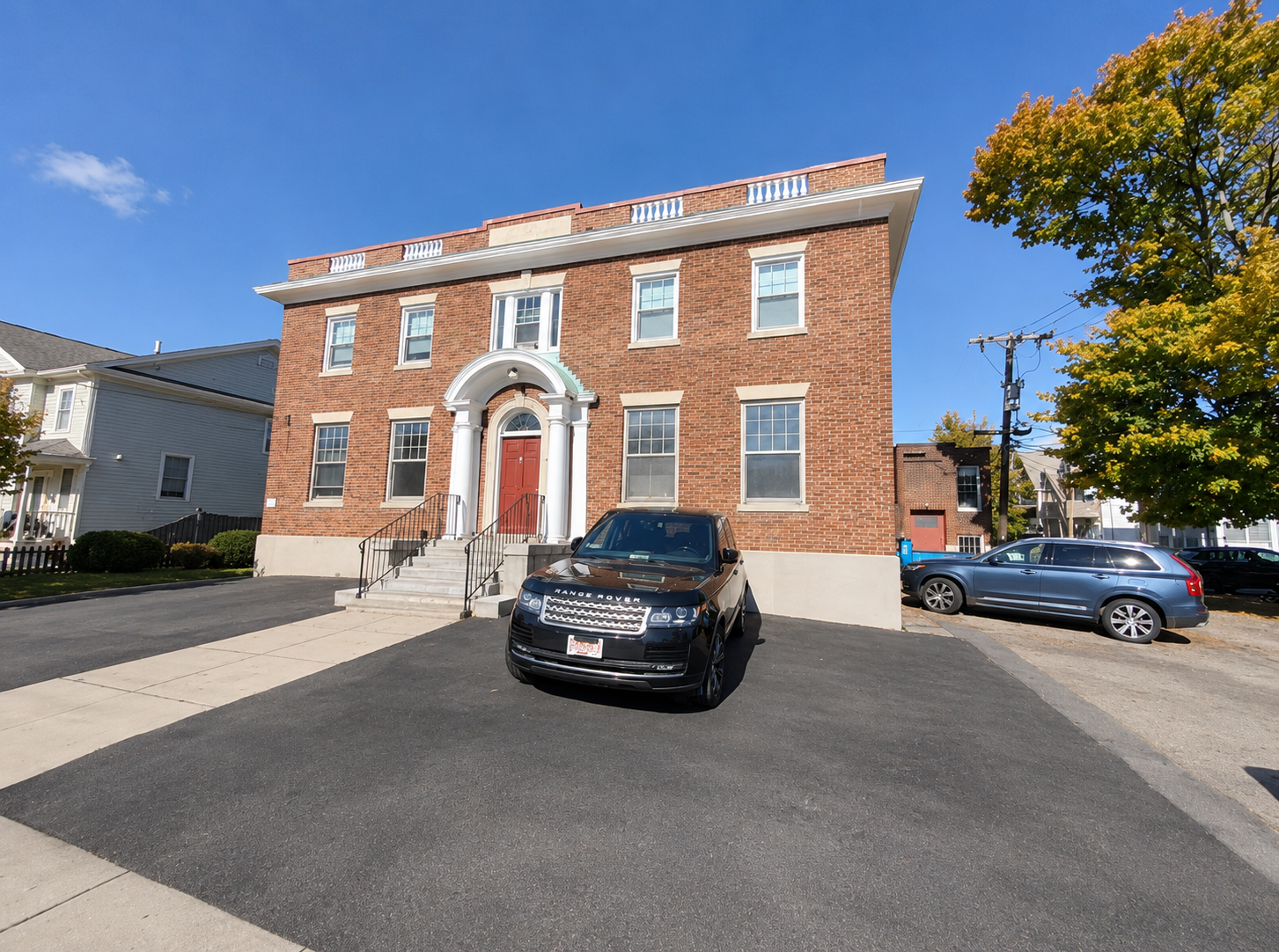 Bright, Airy Office with High Ceilings in Watertown