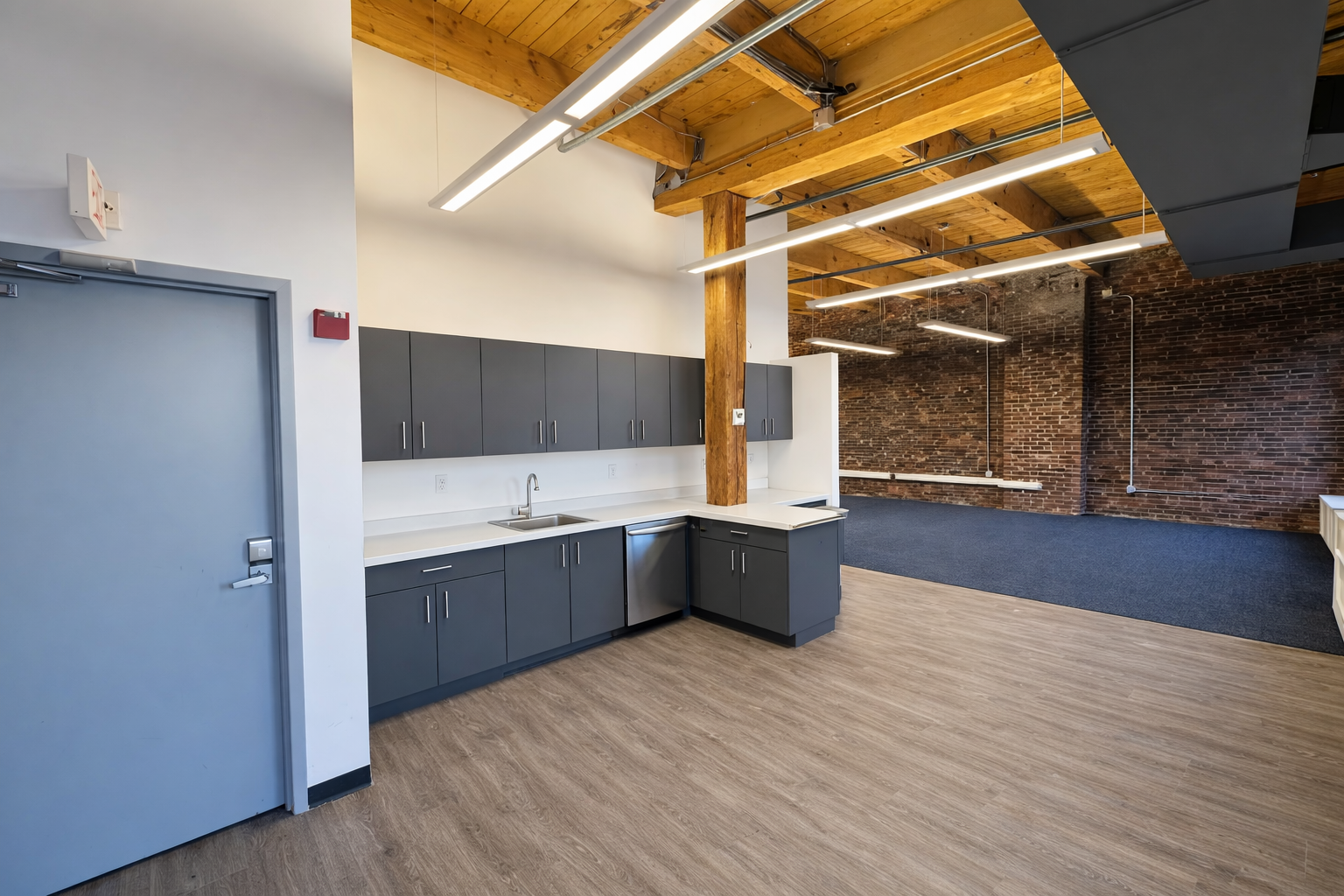 Bright Dynamic Office with Exposed Brick in Seaport