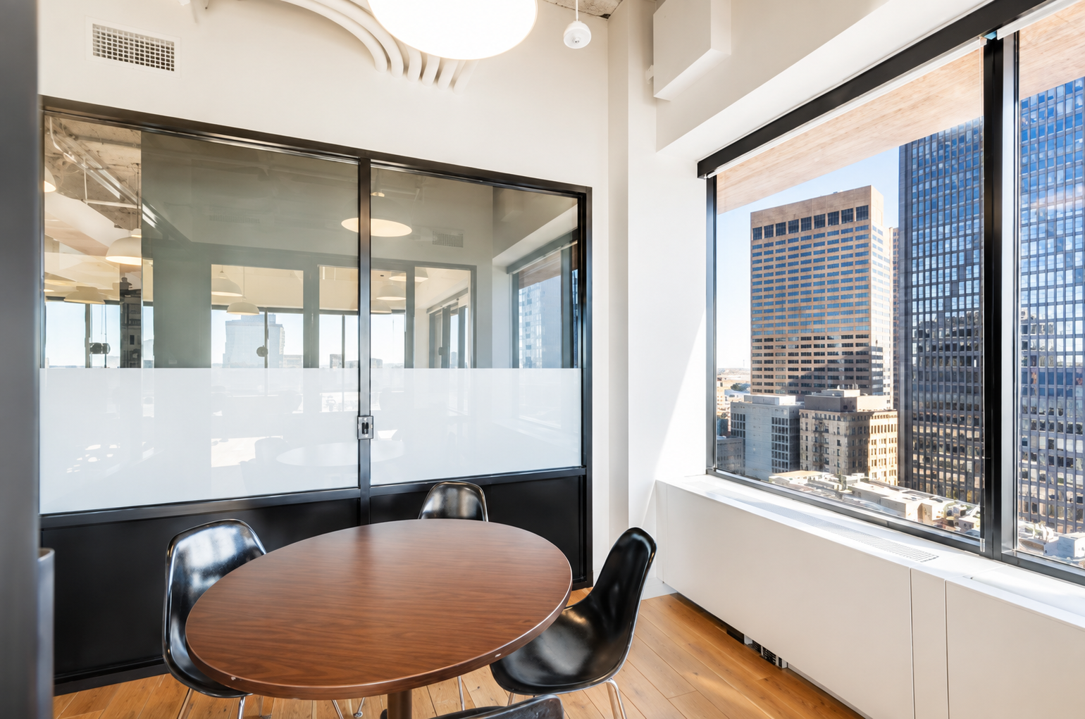 Bright Private Suite in Downtown Coworking Space