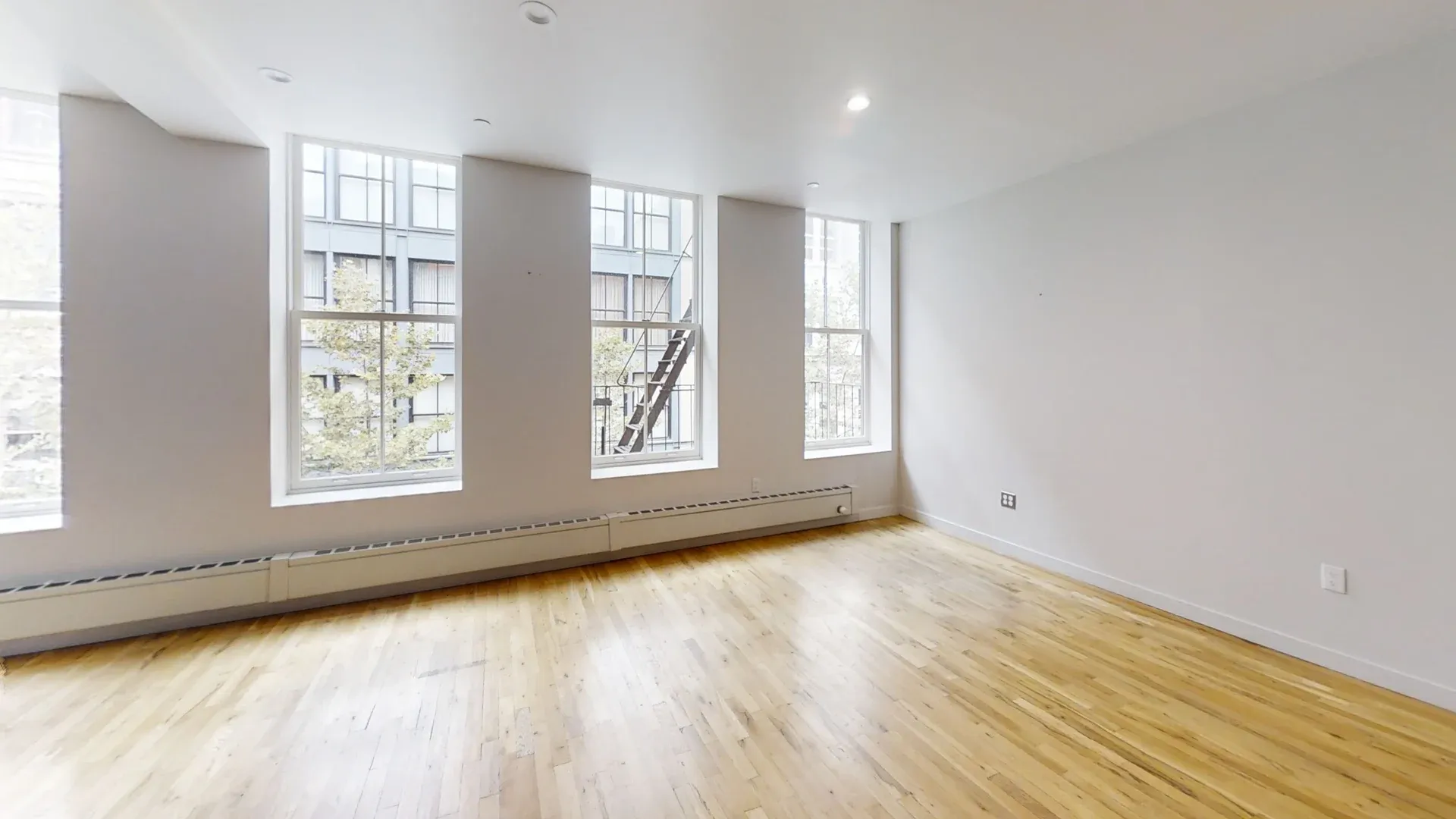 Office Loft in Prime Soho Area 