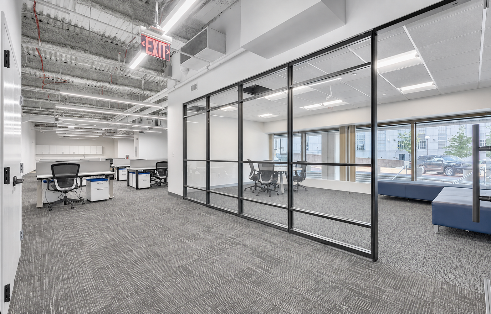 Modern Boston Office in Central Downtown Plaza