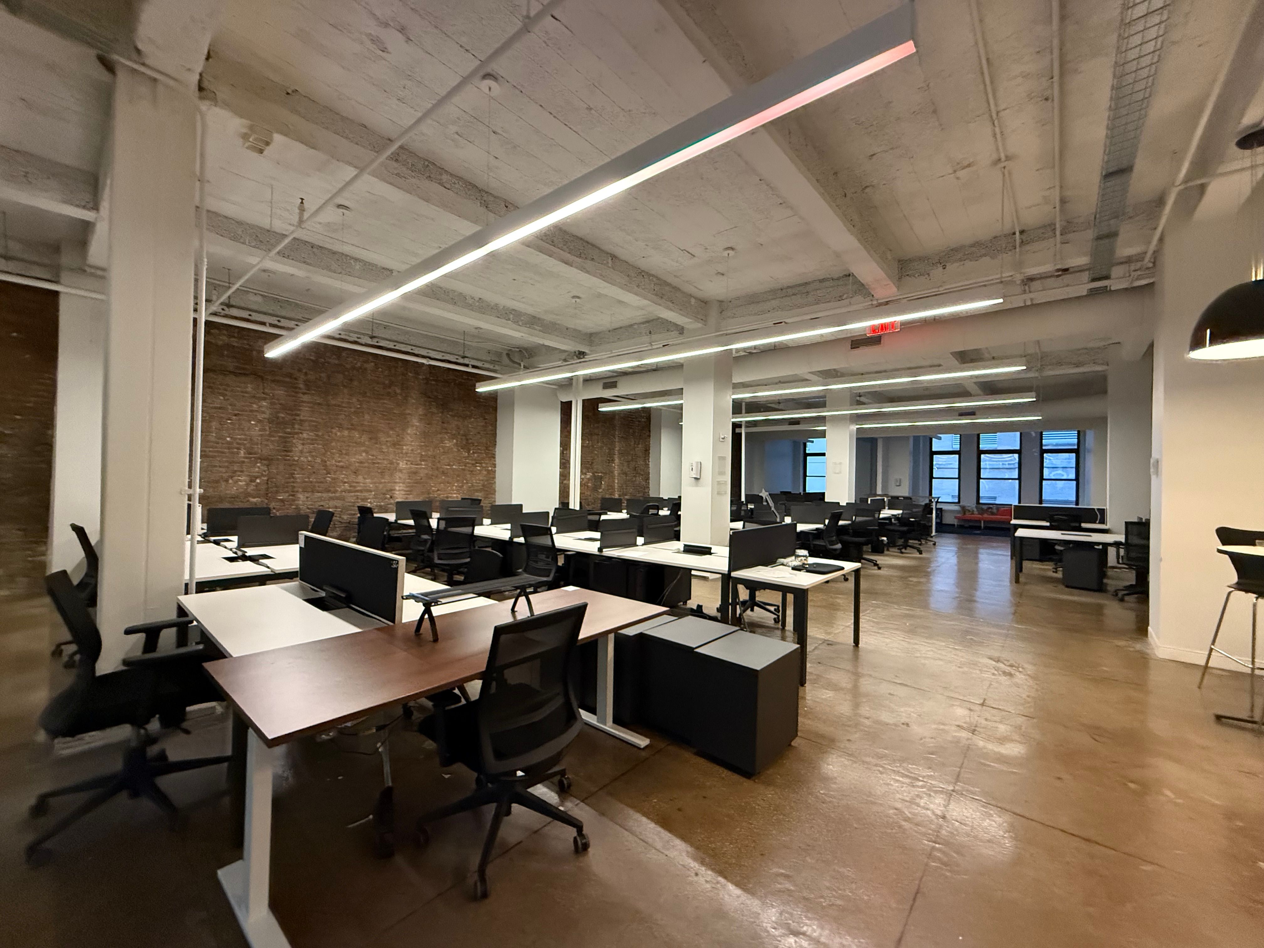 Sleek Midtown Office Suite Designed for High-Performance Teams