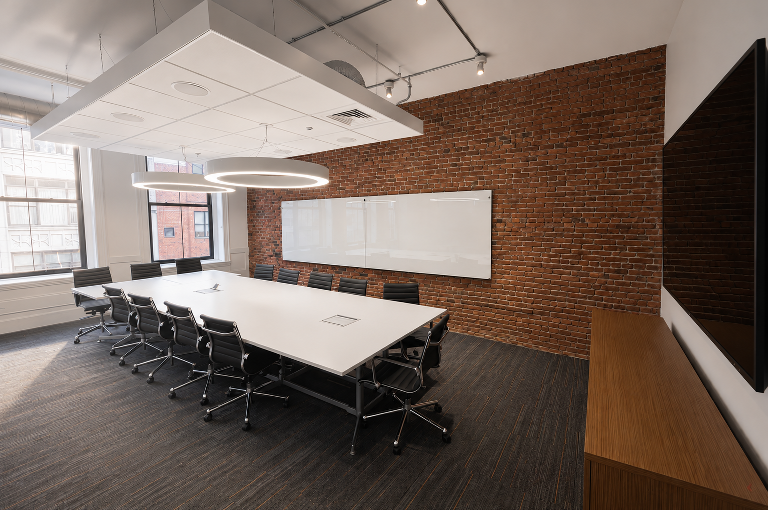 Modern Brick-and-Timber Space in Downtown Boston