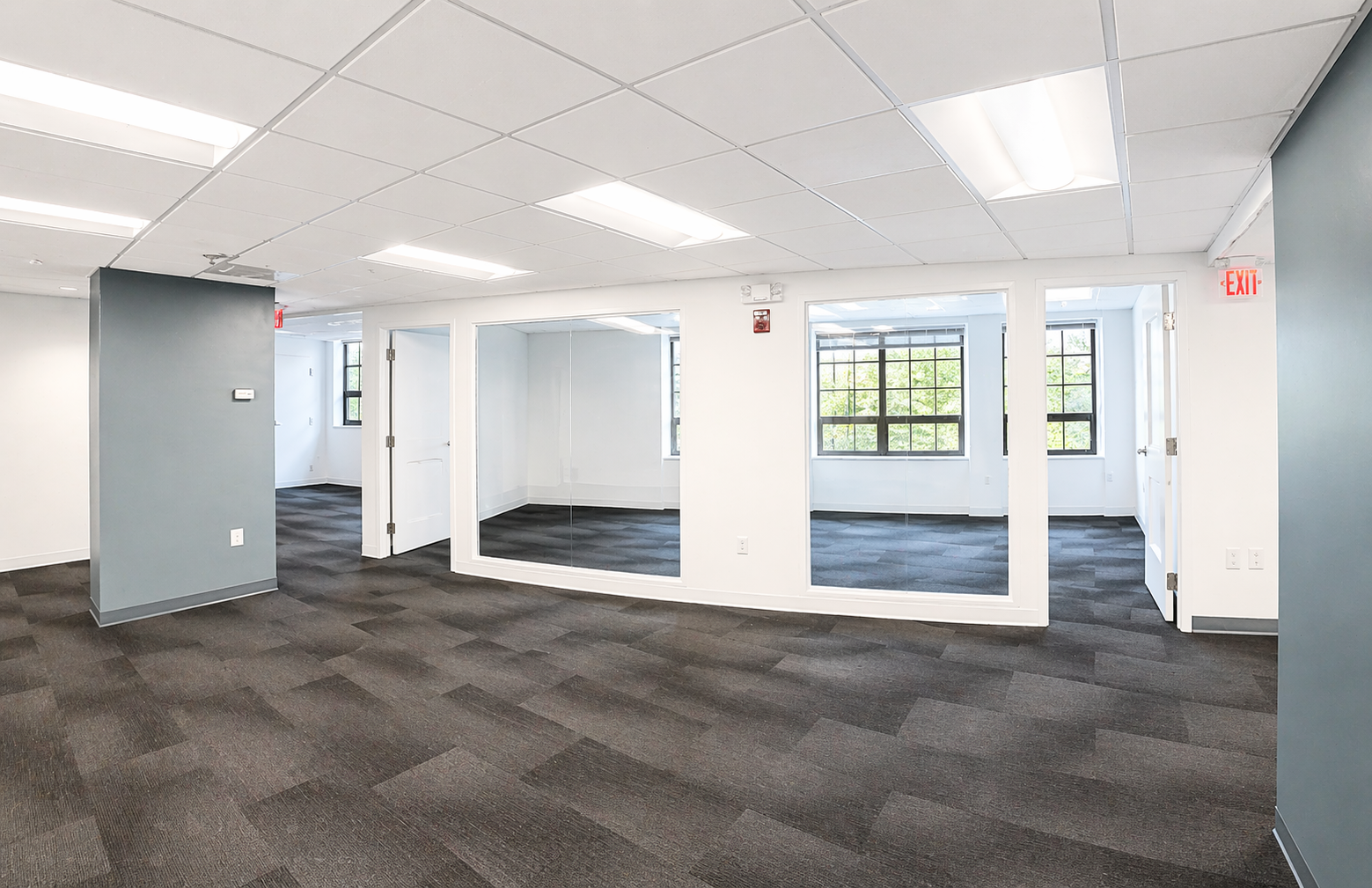 Inviting Downtown Boston Office with Natural Light