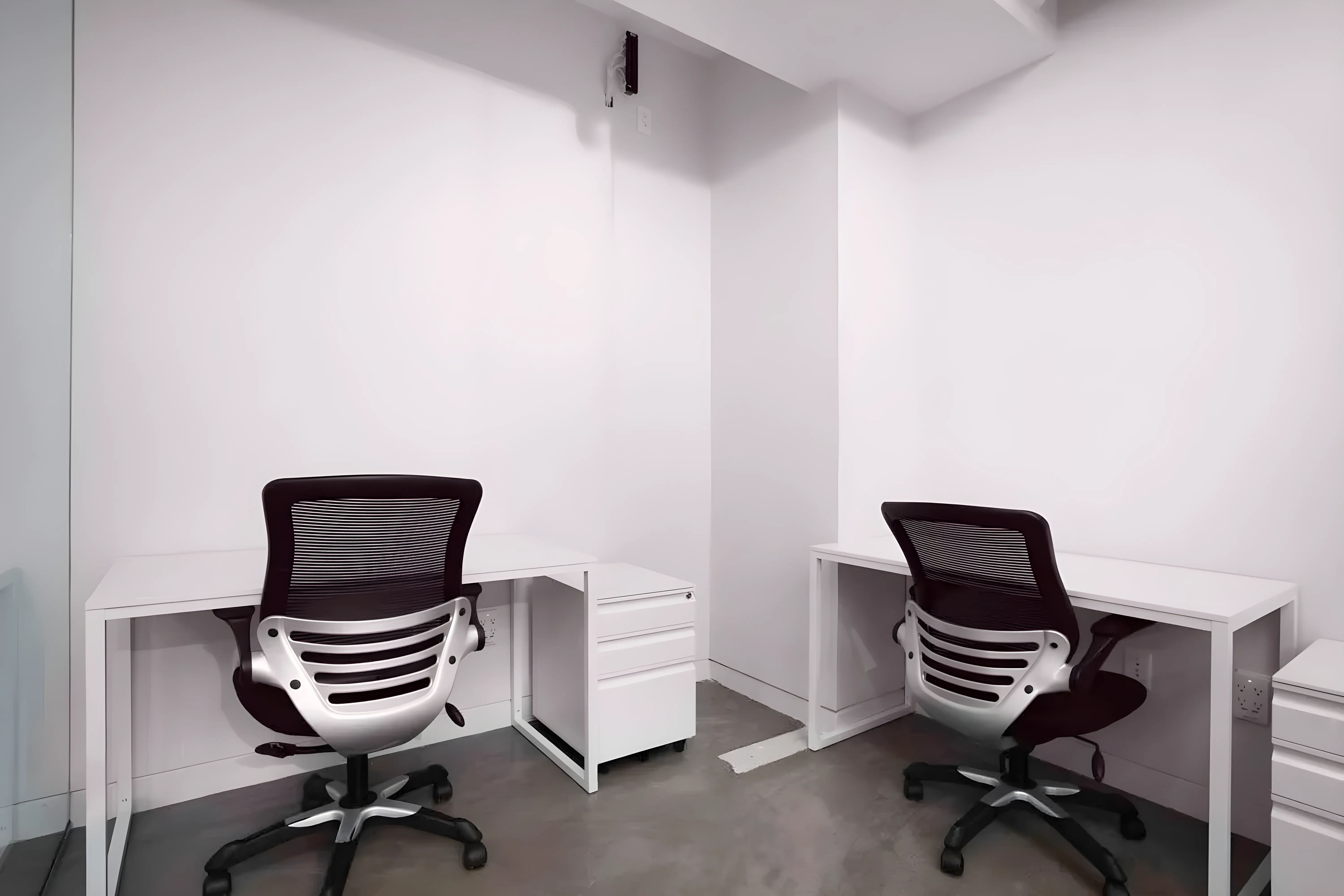 Bright, Fully Furnished Office in Garment District
