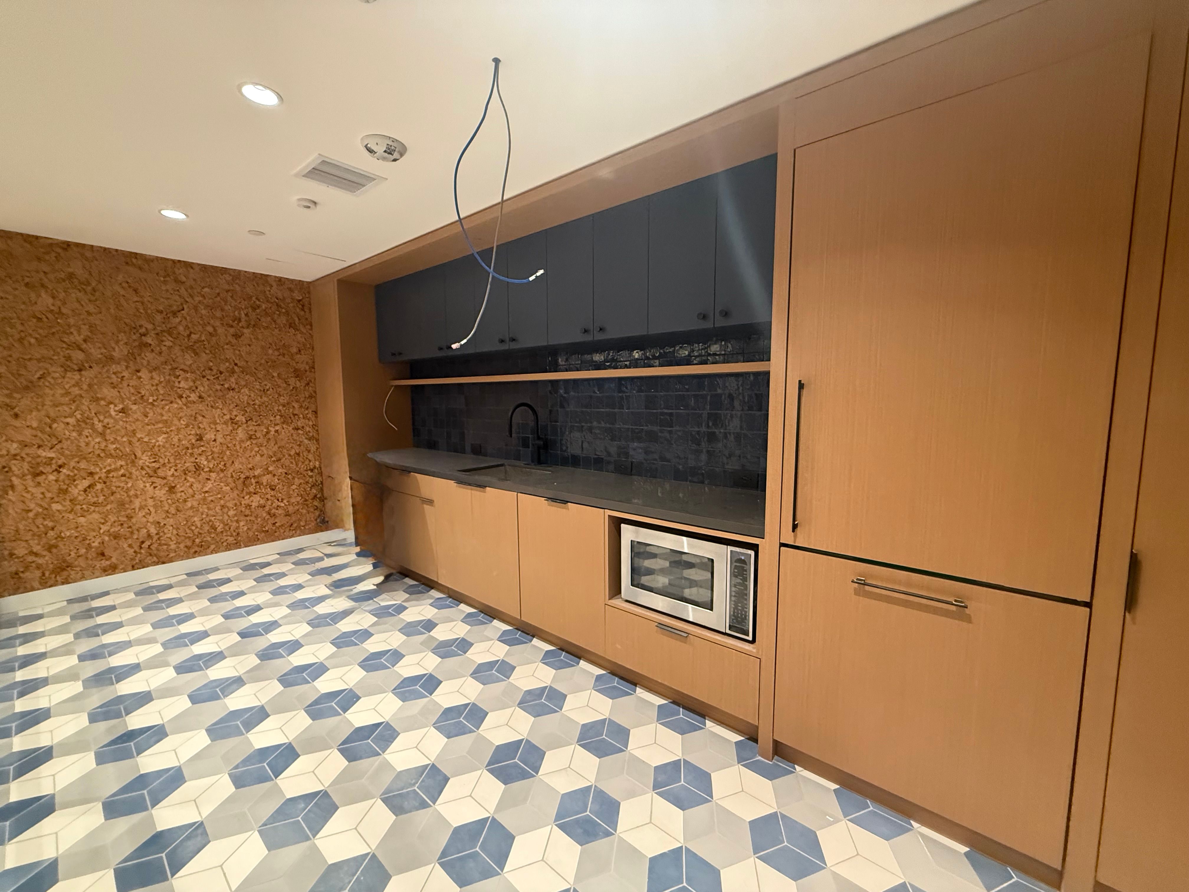 Move-In Ready SoHo Office with Rooftop & Lounge Access