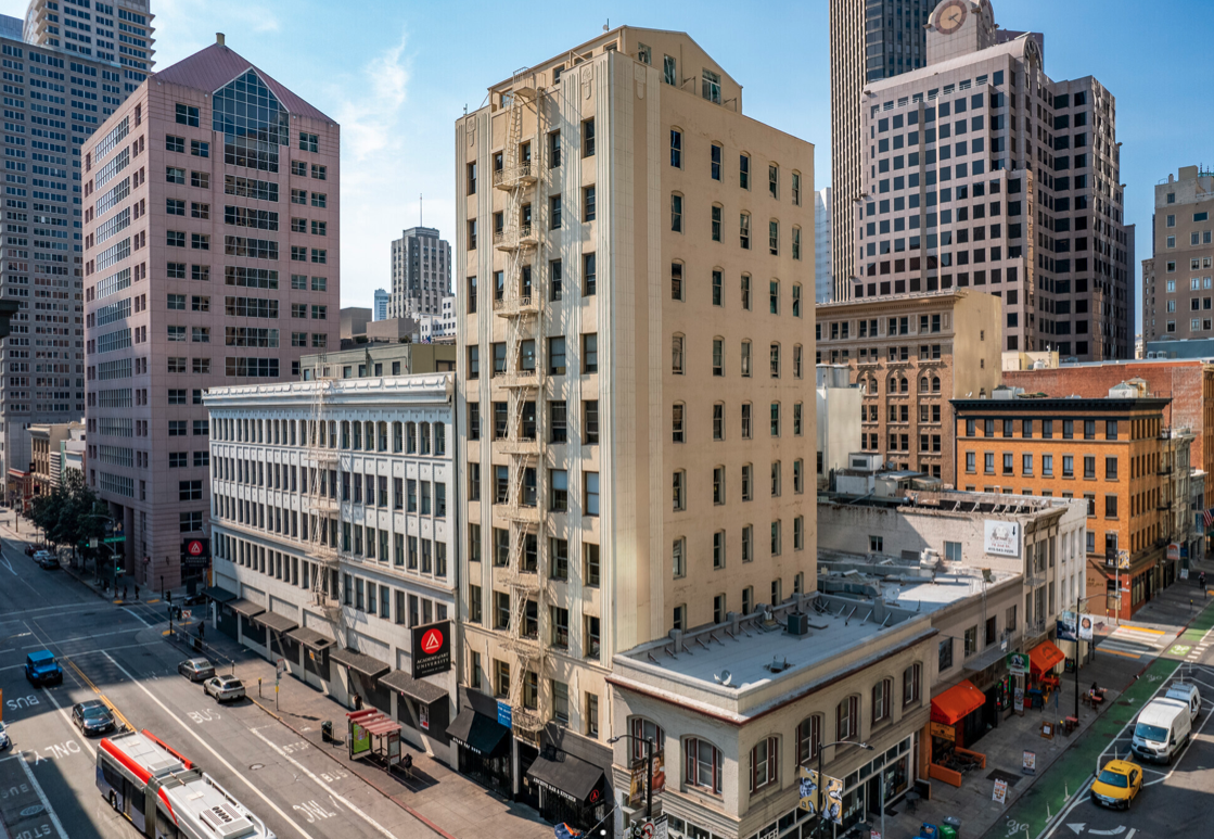 South FiDi Office with Open Plan and Great Natural Light